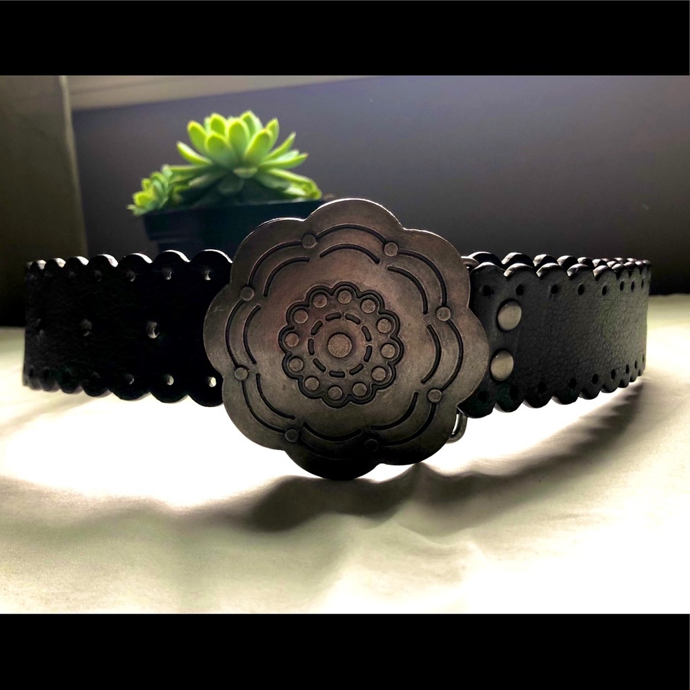 Children’s Place Brown Leather Flower Belt 4-7